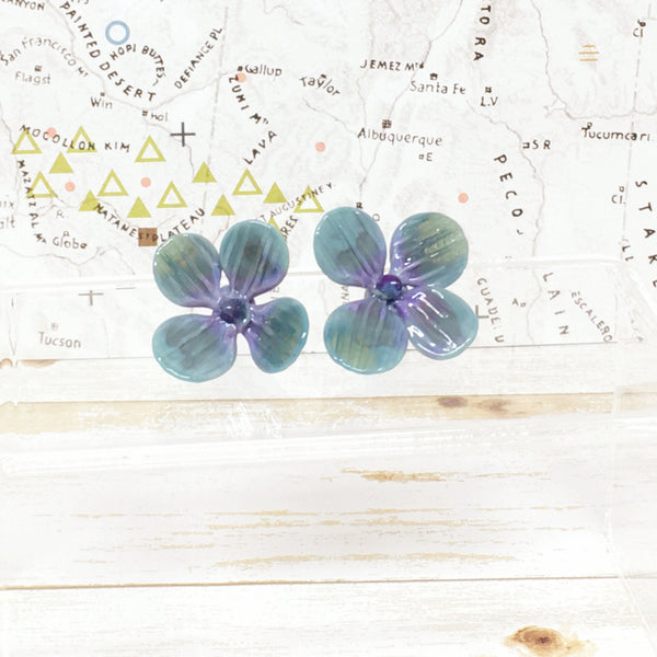 Glass Hydrangea flower beads